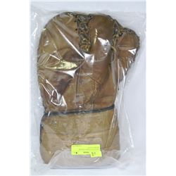 VINTAGE COOPER 3-FINGER HOCKEY GLOVE