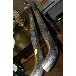 SET OF RUNNING BOARDS - FITS UNKNOWN