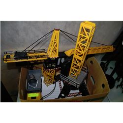 4' REMOTE CONTROLLED TOY CRANE