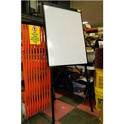 WHITE BOARD/EASEL