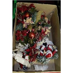 CHRISTMAS CENTERPIECE & COLLECTIBLES