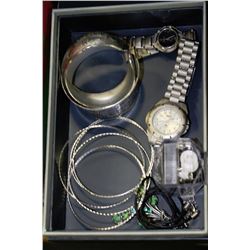BOX WITH ASSORTED JEWELLERY & WATCHES