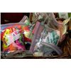 Image 1 : BASKET OF BEAUTY SUPPLIES