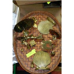 WICKER TRAY FILLED W/ BRASS ANIMALS