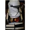 Image 1 : BOX OF STAR WARS COLLECTIBLES INCLUDING 10