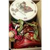 Image 1 : BOX OF ASSORTED CHRISTMAS SUPPLIES