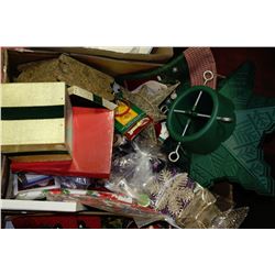 BOX W/ LARGE CHRISTMAS DÉCOR - TREE,