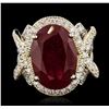 Image 2 : 14KT Yellow Gold 13.71ct Ruby and Diamond Ring