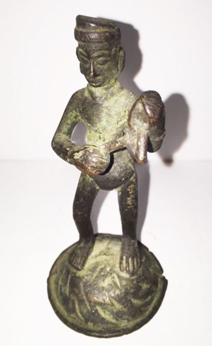 Cast BRONZE STATUE African Rababa Playing Lute