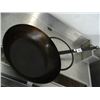 Image 1 : Wok Pan w/Arm