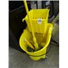 Image 1 : Mop Bucket