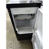 Image 2 : GE Monogram S/S Mini Undercounter Ice Machine