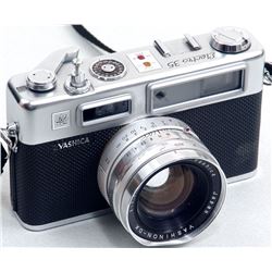 Vintage YASHICA ELECTRO 35 Camera