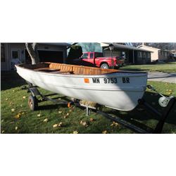 1955/56 Minnetonka Cedar Strip Boat - nice