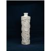 Image 4 : A CHINESE PORCELAIN VASE WITH INTRICATE RELIEF CARVINGS