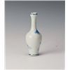 Image 2 : A BLUE AND WHITE LONG-NECK PORCELAIN VASE