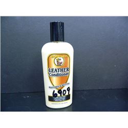 Leather Conditioner by Howard, 1/2 Pint, Creamy Conditioner that penetrates, preserves and