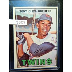 1967 Topps Tony Oliva Baseball Card # 50 Minnesota Twins