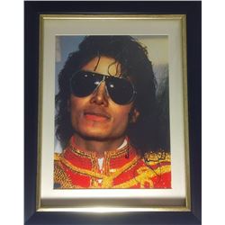 MICHAEL JACKSON SIGNED AND FRAMED IMAGE