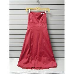 Sz4 RW&Co Red strapless cocktail dress