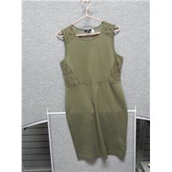 LADIES DRESS - USED - H.M. - GREEN - LACE THROUGH BACK - SIZE MEDIUM