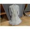 Image 2 : GIRL'S WHITE DRESS - M&M - SIZE 10