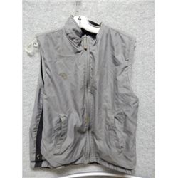 VEST MENS - (NO TAG) - REVERSABLE GRAY VEST - SIZE (NO TAG) M