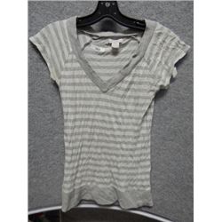 SHIRT WOMANS - STREET WEAR - GRAY AND WHITE SHIRT - SIZE M