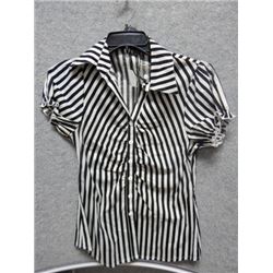 SHIRT WOMANS - SUDUCTIONS - BLACK AND WHITE STRIPPED BUTTON UP SHIRT - SIZE M  (COMES WITH REPLACEME