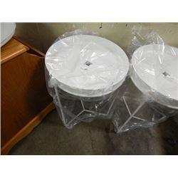 ROUND METAL STAND / TABLE
