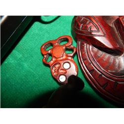 Hand carved decoration from New Zealand - Necklace - Abalone eyes