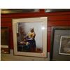 Image 1 : PICTURE OF WOMAN IN KITCHEN