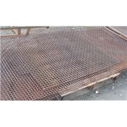 GRATED METAL SHEET - SMALL - APPROX 3' X '3 TOP ONE ON 1ST SKID