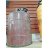 Image 1 : VINTAGE GAS CAN