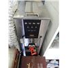 Image 1 : INDUSTRIAL BUNN HOTWATER DISPENSER