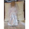 Image 2 : Bride Doll
