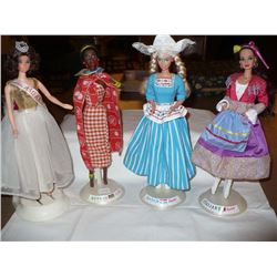 Barbies on Stand (4)