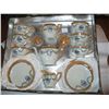 Image 2 : 20Pc Set antique childs Tea Set in orig box