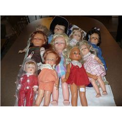 Lot of vinyl dolls (10)