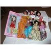 Image 1 : Group of 6 dolls