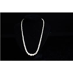 [CHINESE]A LATE 19TH CENTURY IVORY NECKLACAE L:20"  DISCLAIMER: This item is restricted from export 