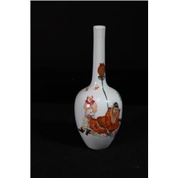 [CHINESE]A "DA QING QIAN LONG NIAN ZHI"MARKED FAMILLE ROSE PORCELAIN VASE PAINTED WITH ZHONG KUI AND