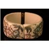 Image 1 : [CHINESE]A LATE 19TH CETNRUY COLOR PAINTED FLOWR IVORY BANGEL  (67g)  DISCLAIMER: This item is restr
