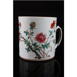 [CHINESE] A "GUANG XU NIAN ZHI" MARKED FAMILLE ROSE MUG PAINTED WITH BAT L:5" W:4" H:4"