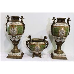 [EUROPE]A SET OF LATE 19TH CENTURY EUROPEAN PORCELAIN ORNAMENT WITH BRONZE ANGEL AND DRAGON HANDLE P