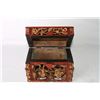 Image 3 : [CHINESE]A LATE 19TH CENTURY GILT WOOD BOX CARVED WITH THE STORIES OF THE THREE KINGDOMS AND DRAGON 