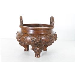 [CHINESE]A LATE 19TH CENTURY "XUAN DE NIAN ZHI"MARKED BRONZE CENSER W:7" H:6.25"