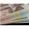 Image 1 : Bank of Canada; $2.00 note 1986 bundle of 100 consecutives notes CBA 0474600 to 699 all UNC.