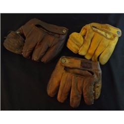 3 - VINTAGE BASEBALL GLOVES; 1920 WILSON 3 FINGER, 1930 REACH CARLTON WILLEY &