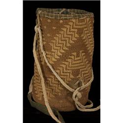 19TH C. Wasco Hemp and Cornhusk Sally Bag Classic Design with Tump Line 13" H. 8" D. Fine Condit…